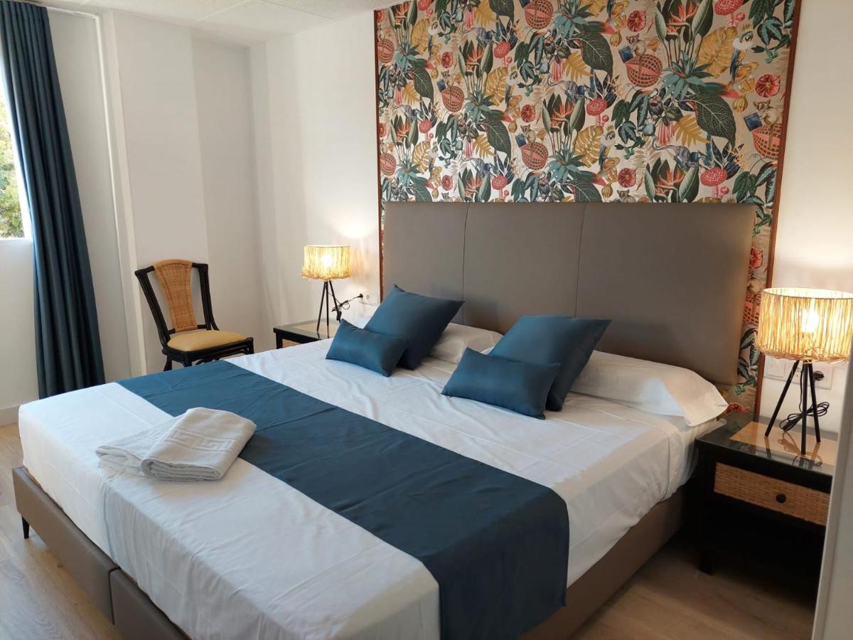 Hostal Garden Rous Paiporta Exterior photo