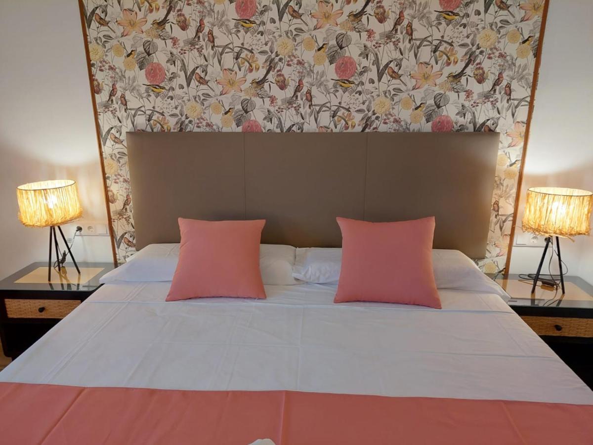 Hostal Garden Rous Paiporta Exterior photo