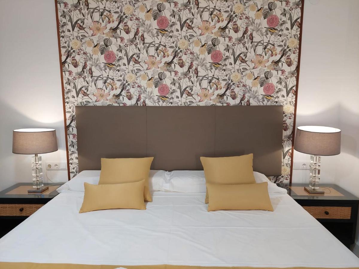 Hostal Garden Rous Paiporta Exterior photo