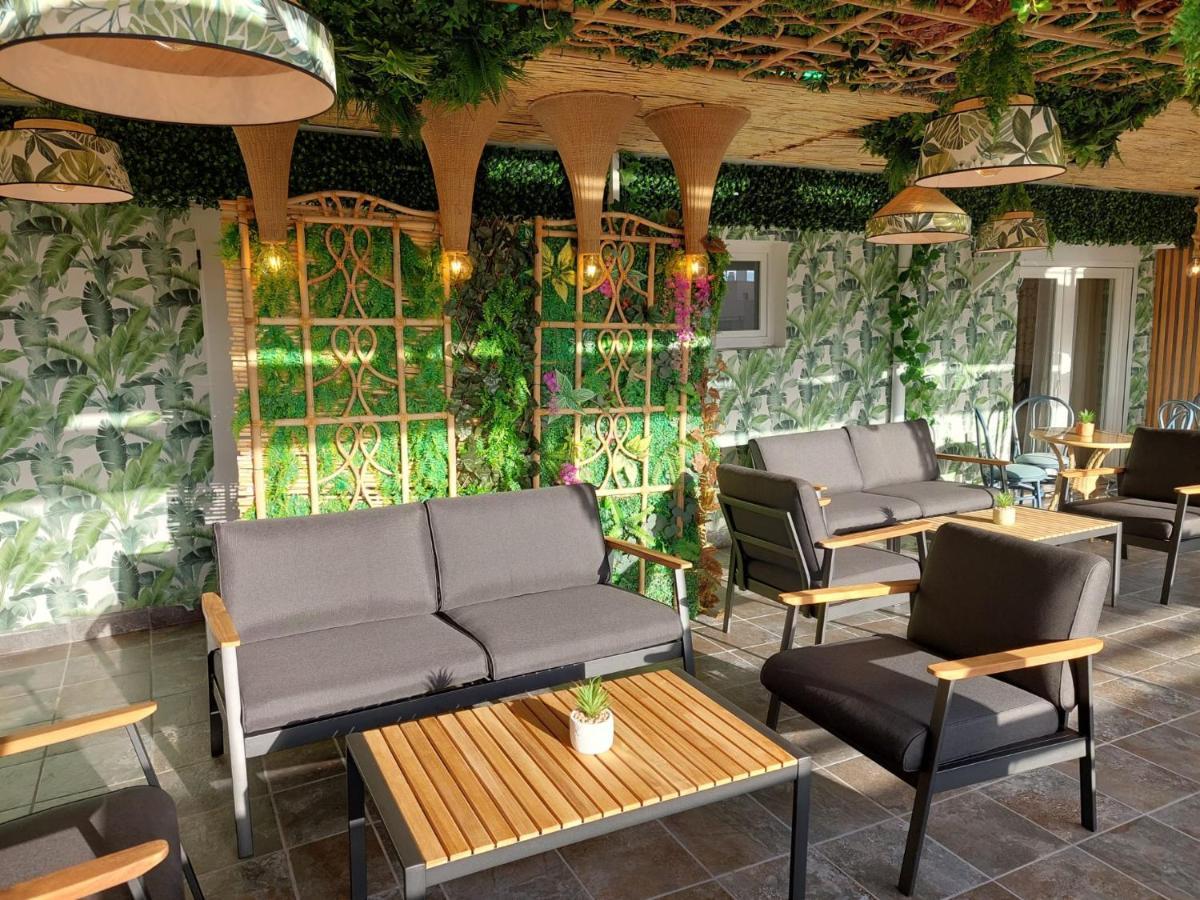 Hostal Garden Rous Paiporta Exterior photo